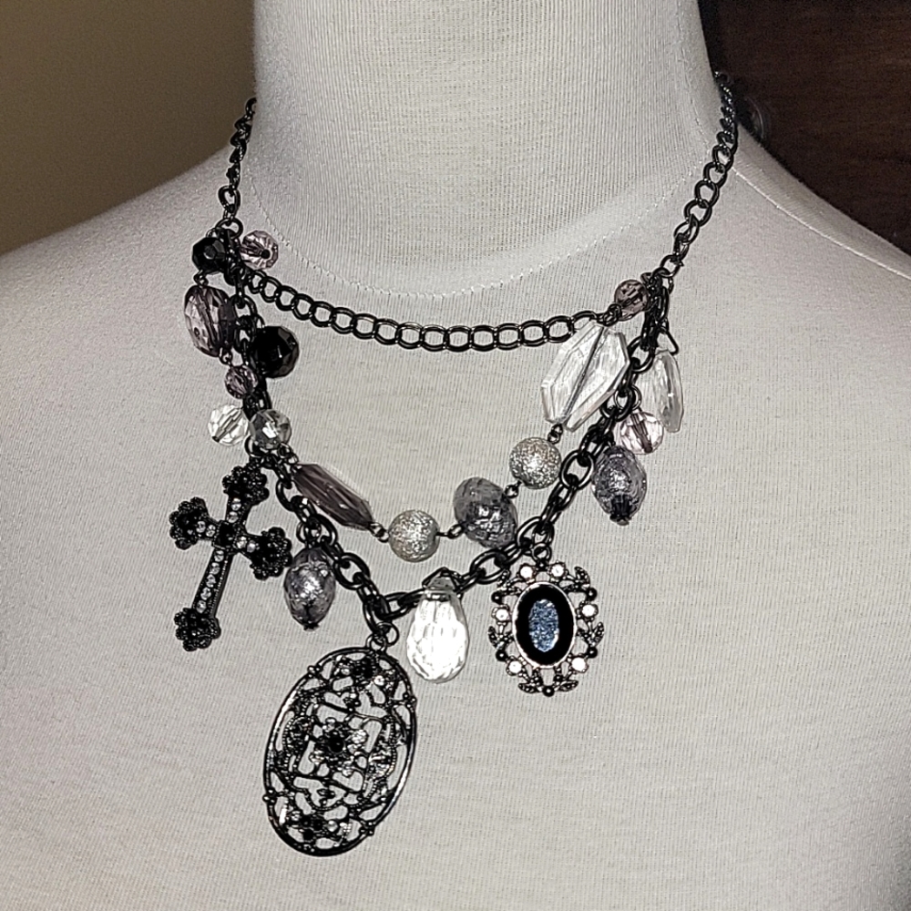 🩶 Dark Silver Gothic/Y2K Three Tier Cluster Cross Necklace